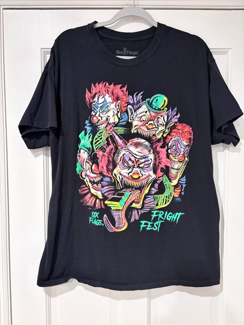 Six Flags Fright Fest Men's Black Graphic T-Shirt XL